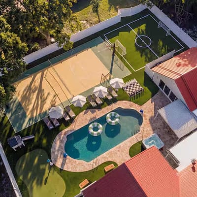 Heated Pool—Gym—Hot tub—Pickleball—Near Beach